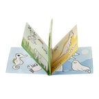 Carticica de baie cu chitaitoare Akuku Magic Book