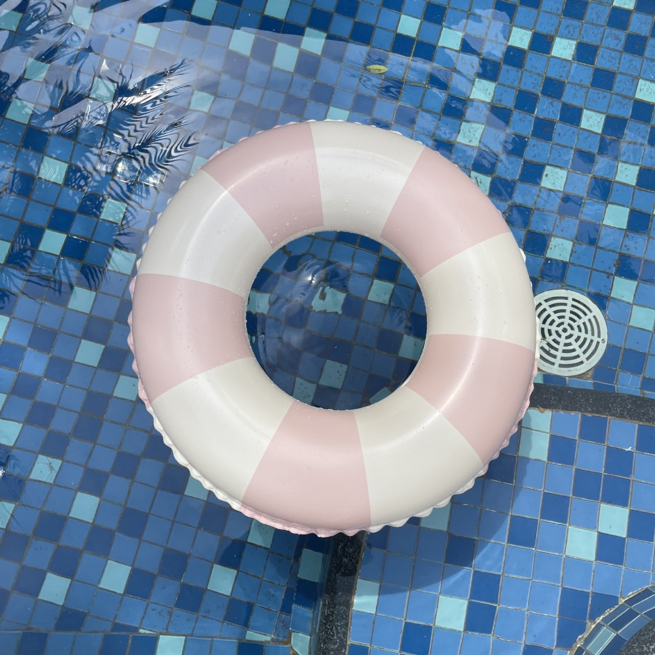 Colac de inot gonflabil pentru copii, In dungi Roz- Galben, diametru 66 cm