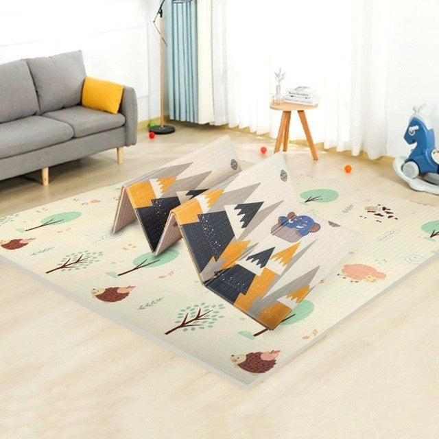 Covoras pentru Copii, cu 2 Fete, Model Padure/Elefanti, din XPE+PE, Impermeabil, Antiderapant, Protectie Termica, +3 Luni, Pliabil, 180 x 200 x 1.5 cm, Multicolor