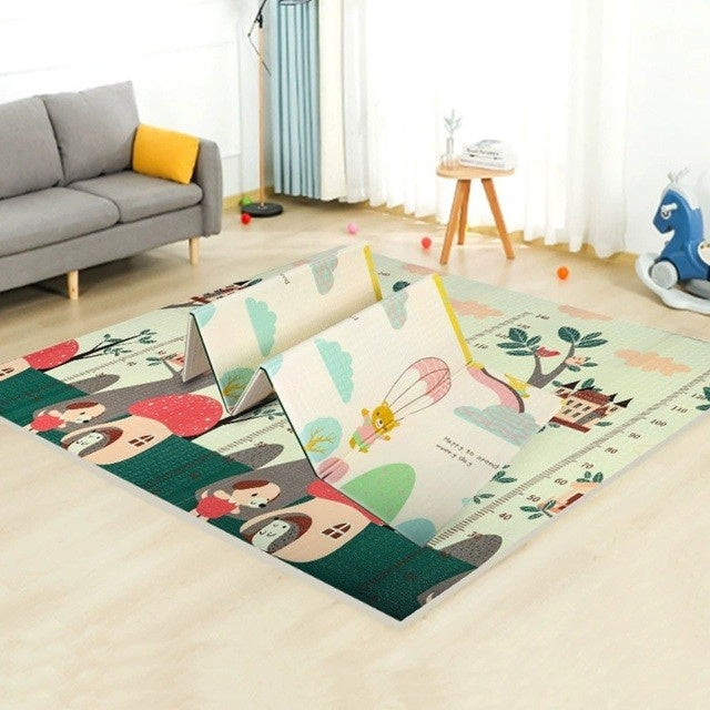 Covoras pentru Copii, cu 2 Fete, Model Ursulet/Catelusi, din XPE+PE, Impermeabil, Antiderapant, Protectie Termica, +3 Luni, Pliabil, 150 x 200 x 1.5 cm, Multicolor