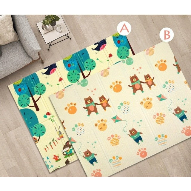 Covoras pentru Copii, cu 2 Fete, Model Zmeu/Ursi, din XPE+PE, Impermeabil, Antiderapant, Protectie Termica, +3 Luni, Pliabil, 180 x 200 x 1.5 cm, Multicolor