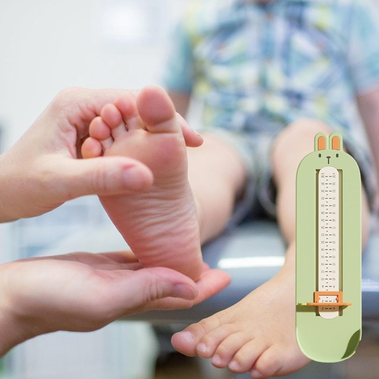 Dispozitiv de Masurat Talpa Piciorului pentru Bebelusi, 6-24, Model Iepuras, Verde