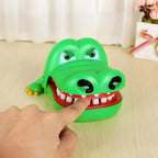 Jucarie interactiva Crocodil Dentist, Joc de Grup/Familie, 13 Dinti, Extra Big 21 x 14.5 x 11 cm, Verde