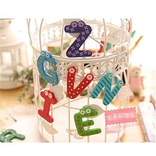 Set 26 Magneti de Frigider pentru Copii, Model Alfabet A-Z, Figurine Amuzante, din Lemn, Multicolor