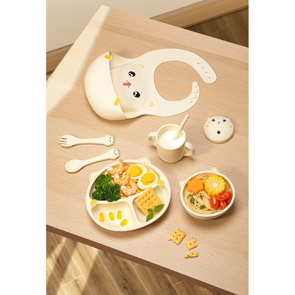Set 5 Piese Hranire Bebelusi si Copii, din Silicon, fara BPA, de la 12 Luni, Model Pisicuta, 28 x 26 x 2 cm, Bej